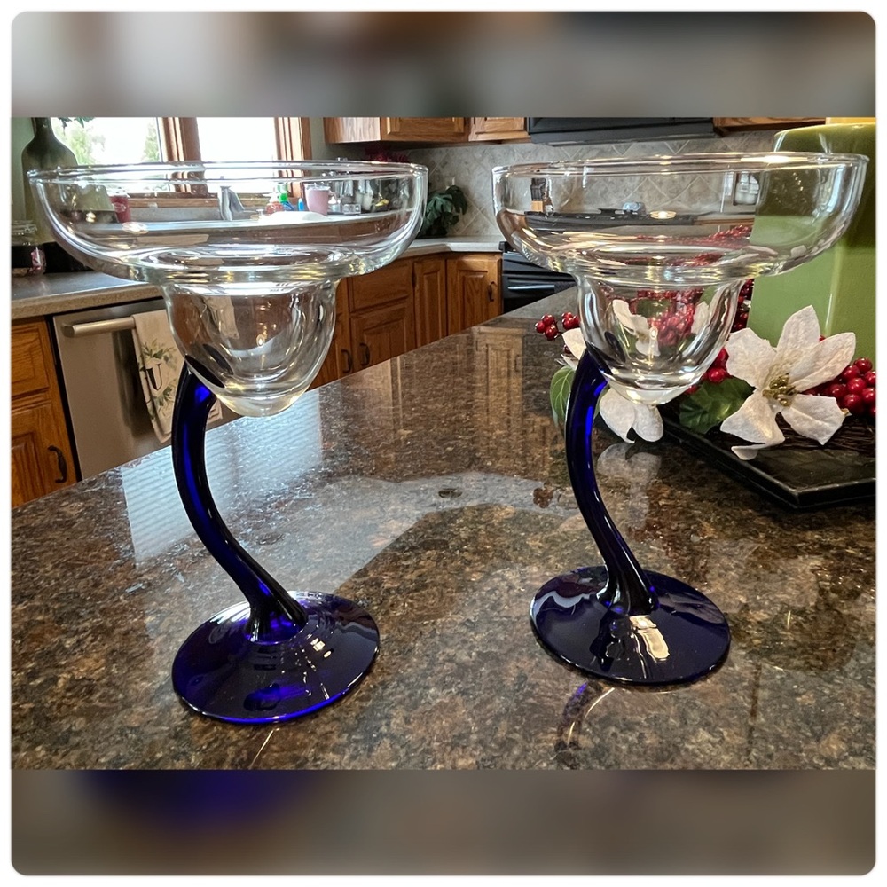Libbey-Bravura-Cobalt Blue Curved Stem Margarita Glass Set Of Four. - Picture 2 of 8